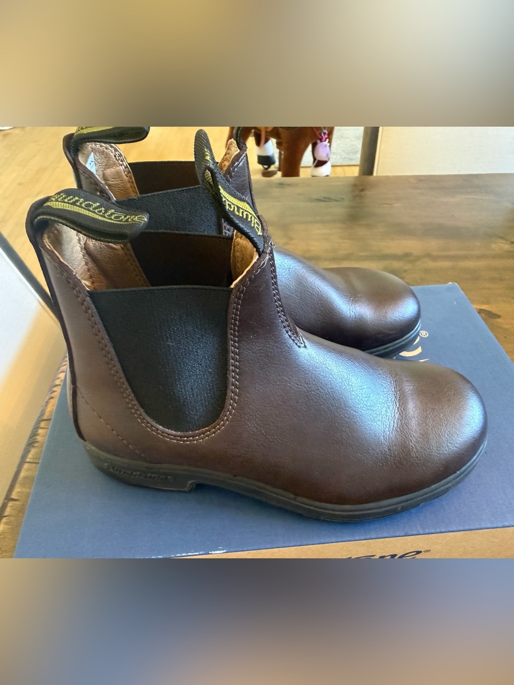 Blundstone 2116 Vegan Brown Chelsea Boots Size 3 / Women’s 6 / Men’s 4